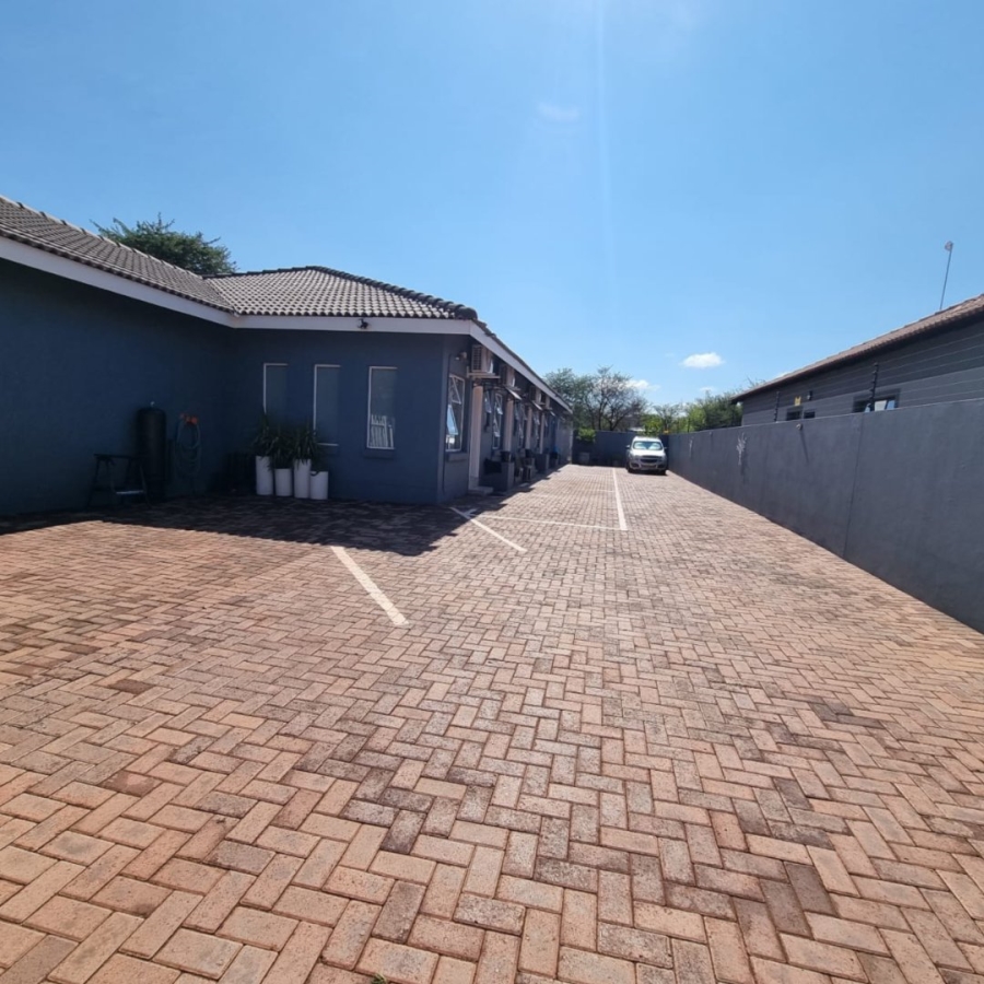 6 Bedroom Property for Sale in Kathu Northern Cape